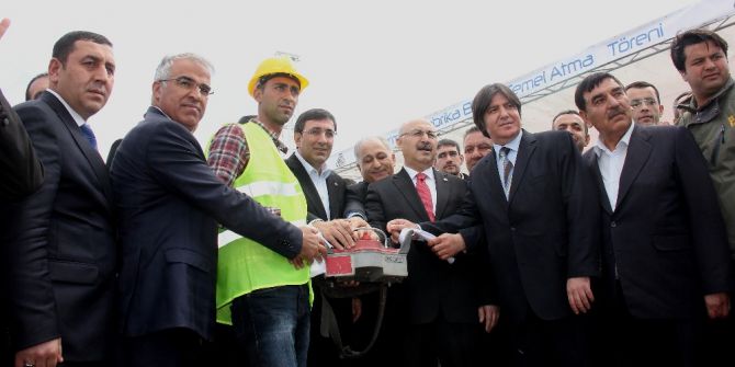 Ak Parti Genel Başkan Yardımcısı Cevdet Yılmaz: