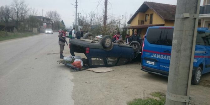 Otomobil Takla Attı: 2 Yaralı