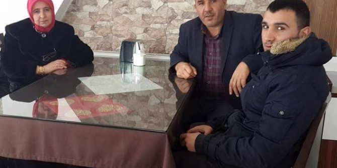 Anne Ve Babasını Öldürüp İntihar Etti