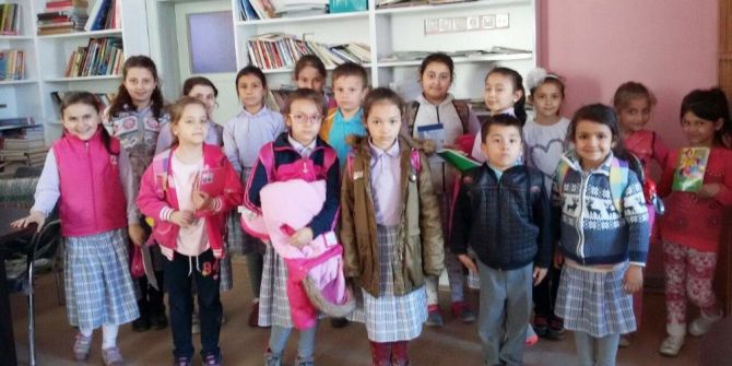 Atatürk İlkokulunda ‘Kütüphaneler Haftası’ Kutlama Etkinlikleri