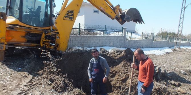 Belediye Ekipleri Gece Gündüz Demeden Çalışıyor