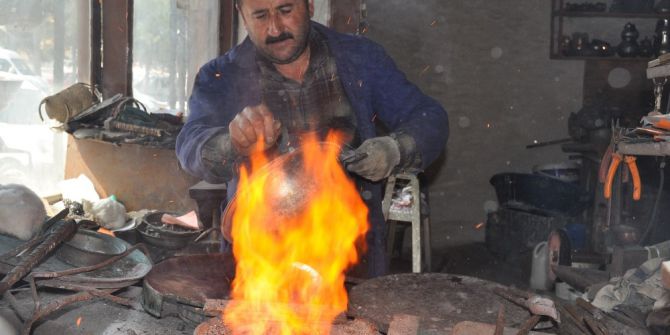 Yarım Asrını Verdiği Mesleğini Yaşatmak İçin Direniyor