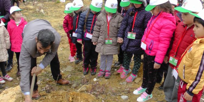 7 Den 70’e Fidan Diktiler