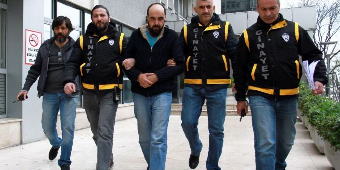 Karısını Öldüren Zanlı Adliyeye Sevk Edildi