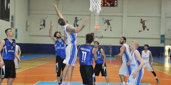 Nilüfer Belediyespor Basketbolda Büyük Fark Attı