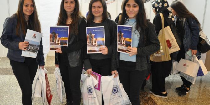 Selçuk Üniversitesi Eğitim Ve Kariyer Fuarında Tanıtıldı