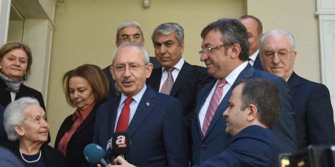 Kemal Kılıçdaroğlu, Celal Bayar’ın Kızı Nilüfer Gürsoy’u Evinde Ziyaret Etti