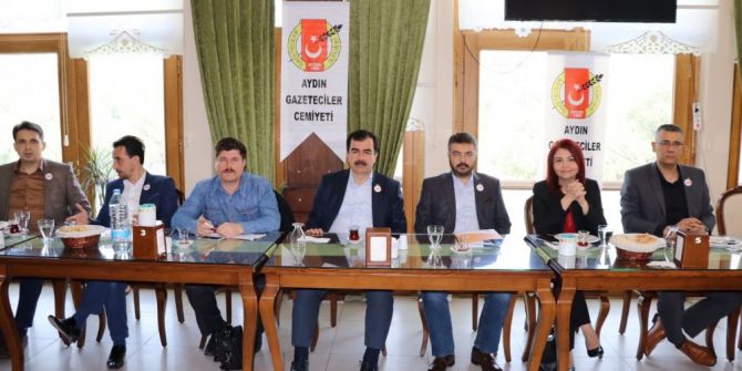 Ak Parti Aydın Milletvekili Erdem: Cumhuriyet Kimsenin Tekelinde Değildir