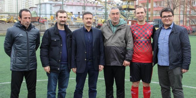Sivas’ta Şehit Savcı Mehmet Kiraz Anısına Futbol Turnuvası