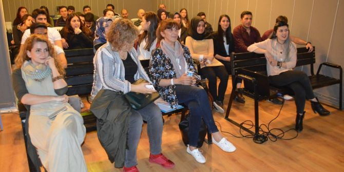 Sığınmacı Ve Türk Ailelerin Çocuklarının Uyum Sorunlarına Örnek Projeler