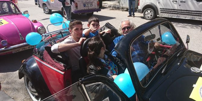 Rengarenk Vosvoslar Otizmli Çocuklar İçin Gaza Bastı