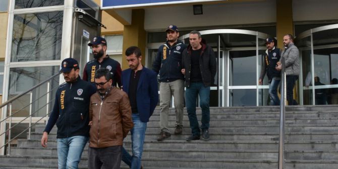 Hdp İl Başkanının Oğlu Yurt Dışındaki Vatandaşların Banka Hesaplarını Boşaltmış