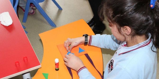 Hem Tedavi Görüyor Hem Öğreniyorlar.