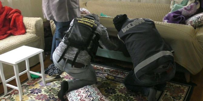 22 Adrese Uyuşturucu Operasyonu