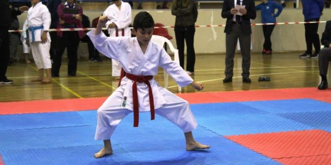 Ayvalık’ta Türkiye Karate Grup Şampiyonası Heyecanı Başladı