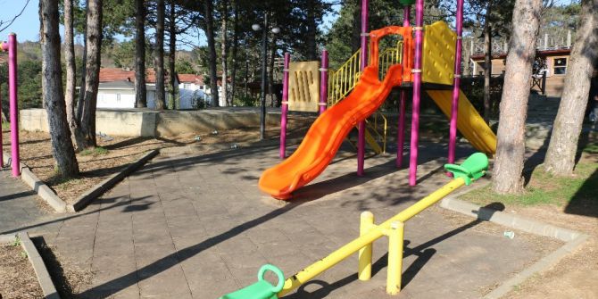 6 Yaşındaki Çocuk Parkta Oynarken Kalp Krizinden Öldü