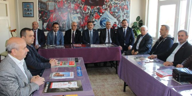 Ak Parti’den Kamu-sen’e Ziyaret