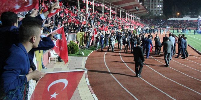 Ülkücüler "Sevdamız Türkiye" Konserinde Bir Araya Geldi