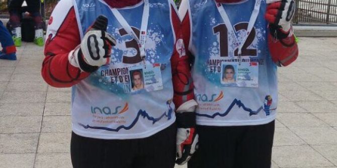 Otizmli İkiz Kayakçılar Büyük Başarı Elde Etti