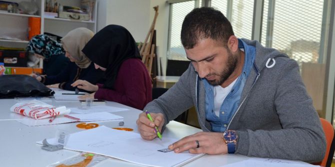 Osmek, Yeni Stilistler Kazandırıyor