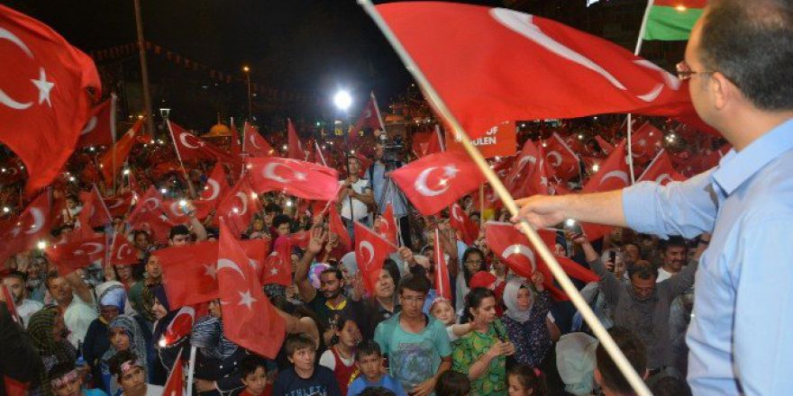 Sultanbekov: "Türkiye Çok Yaşasın"