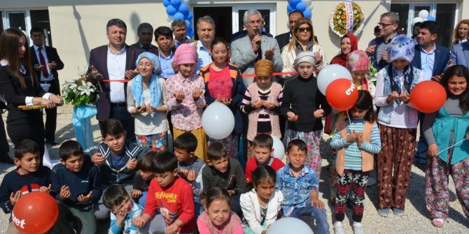 Yunusemre’den Kırsala Hizmet Sürüyor