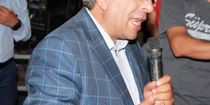 Van’da Demokrasi Nöbeti Büyük Bir Coşkuyla Devam Ediyor