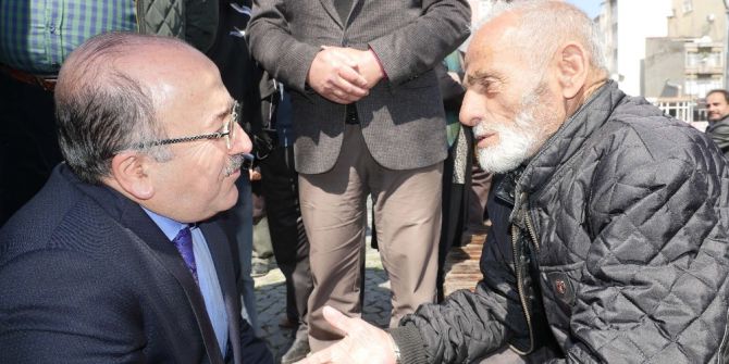 Başkan Gümrükçüoğlu Referandum Öncesinde Durmak Bilmiyor