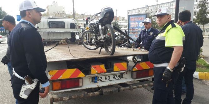 Adıyaman Polisinden Motosiklet Uygulaması