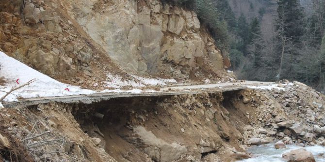 İkizdere Cimil Grup Yolu İlgi Bekliyor