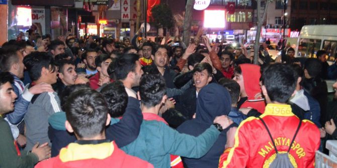 Malatyalı Taraftarlar Elazığ Galibiyetinin Sevincini Doyasıya Yaşadılar
