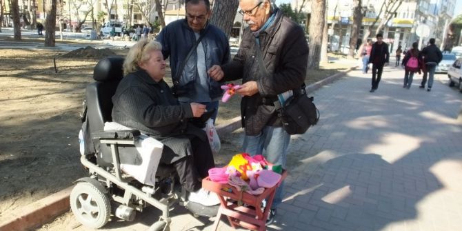 Burhaniye’ De Müfide Hanımın Örgüleri İlgi Gördü