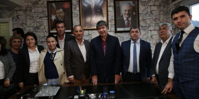 Başkan Türel’den Kemer Ak Parti Ve Mhp’ye Ziyaret