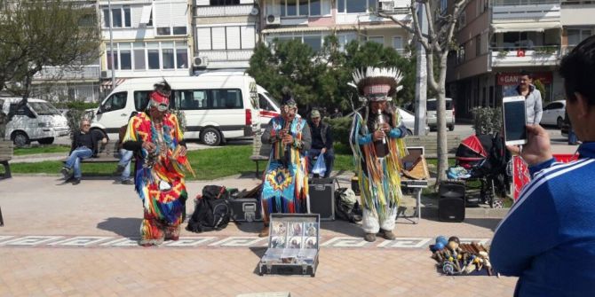 Gemlik Sahili’nde Kızılderili Konseri