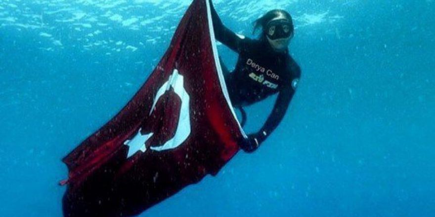 Dünya Rekortmeni Derya Can, Demokrasi Şehitleri İçin Dalacak