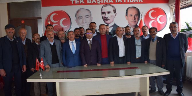 Akçadağ Muhtarlar Derneği Başkanı Eyüp Gönültaş’tan Mhp’ye Ziyaret