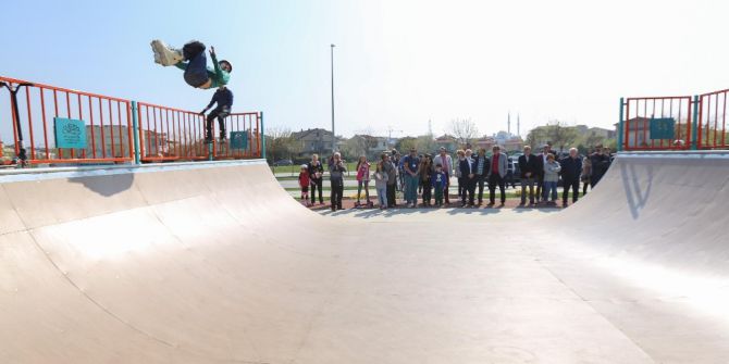 Altınşehir Kaykay Parkı Ve Koşu Yolu Hizmete Açıldı