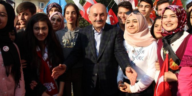 Bakan Müezzinoğlu Gençlere Seslendi: