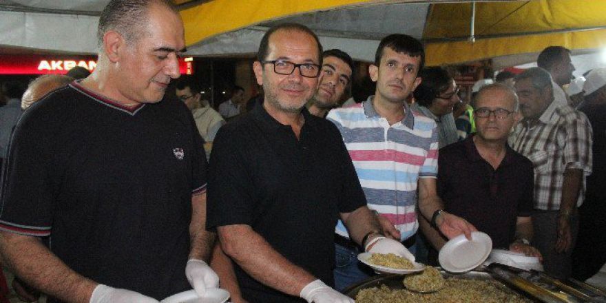 Demokrasi Nöbeti Sürüyor