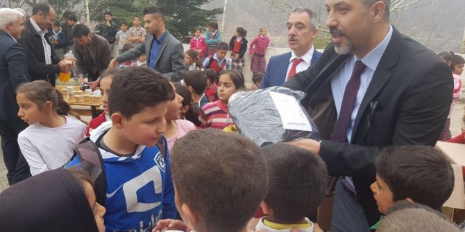 İstanbul’dan Sincik’e Kardeşlik Eli Uzandı