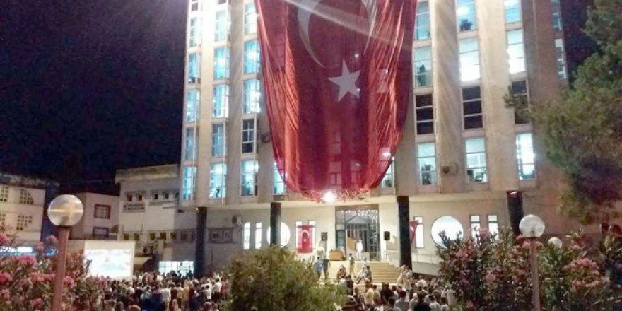 Çarşamba Demokrasi Nöbetinde