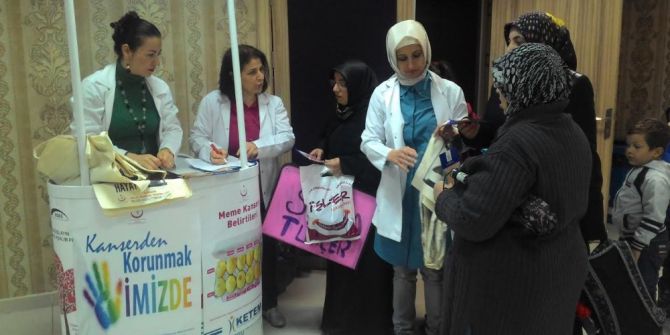 Canik’te Halka Ve Öğrencilere Kanser Anlatılıyor