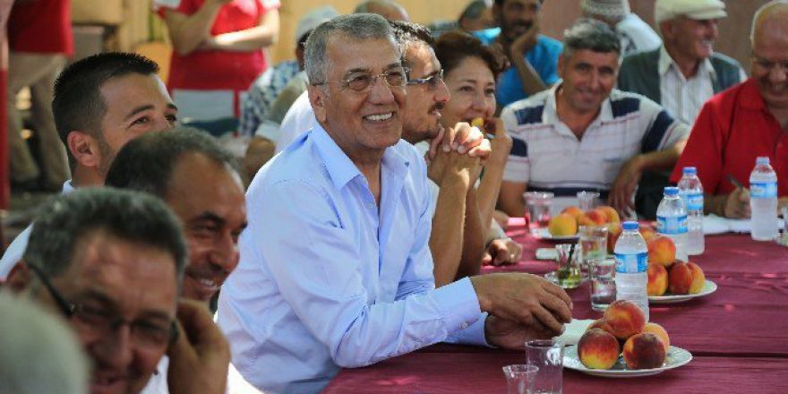 Başkan Tarhan: “Tepeköy Şeftalisini Markalaştıracağız”