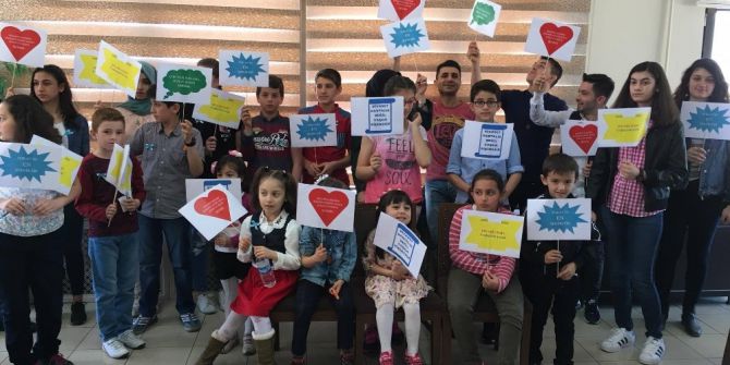 Şeker Çocuklar İçin Kaynaşma Yemeği