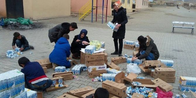 Öğrenciler Atık Malzemelerden Anıt Ve Yürüyüş Yolu Yaptı