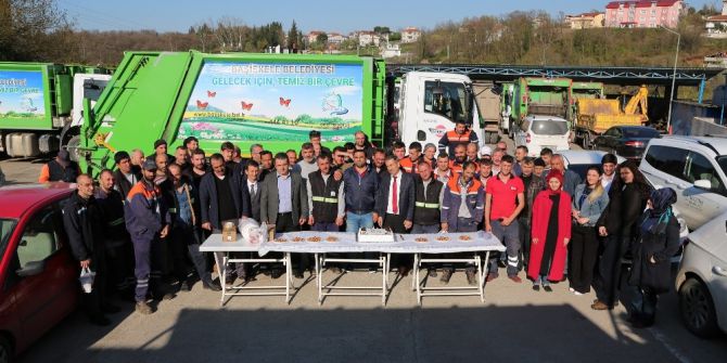 Başiskele’de Belediye Personeline Doğum Günü Etkinliği