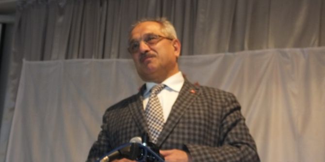 Burhaniye’de Prof. Erbay Yeni Anayasa Taslağını Anlattı