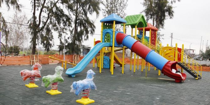 Döşemealtı Belediyesi Park Ve Yeşil Alanları Sezona Hazırlıyor
