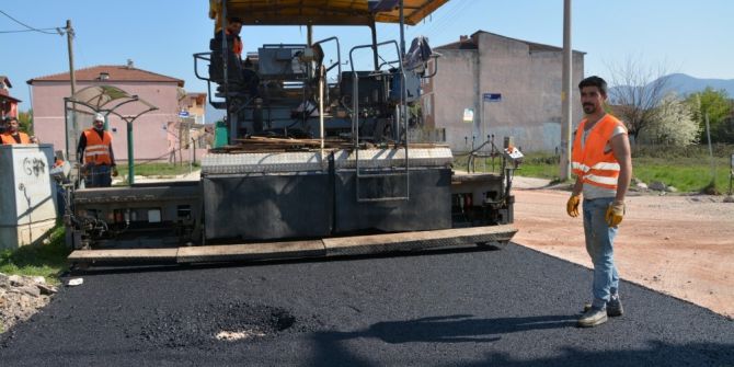Kartepe’de Alt Ve Üst Yapı Çalışmaları Devam Ediyor