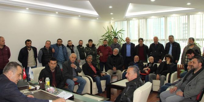 Yomralı Balıkçılar Başkan Sağıroğlu’nu Ziyaret Ederek Sahil Dolgusuyla İlgili Sorunlarını Anlattılar